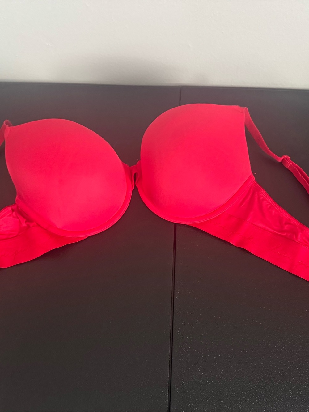 Victoria's Secret PINK Push Up Bra Red Underwire Smooth Logo Wing 38C / C85